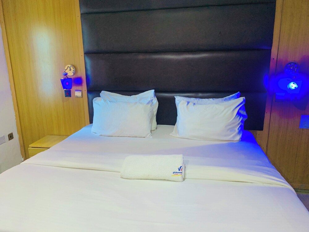 Deluxe Room, Non Smoking, Private Bathroom photo 2