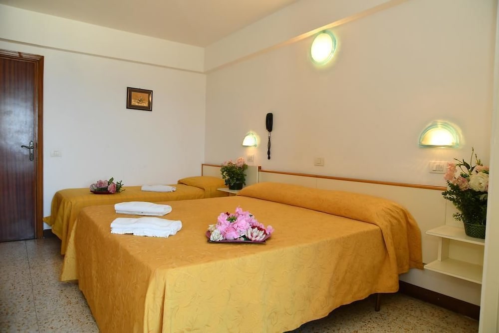 Triple Room, Sea View photo 1