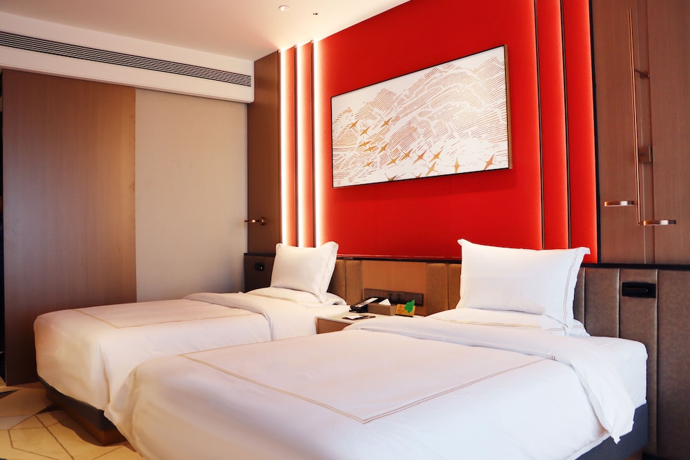 Executive Room, Multiple Beds, Non Smoking - Photo 2