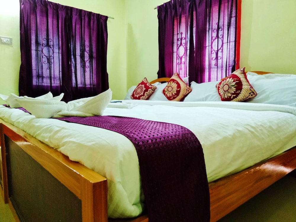 Deluxe Double Room, City View