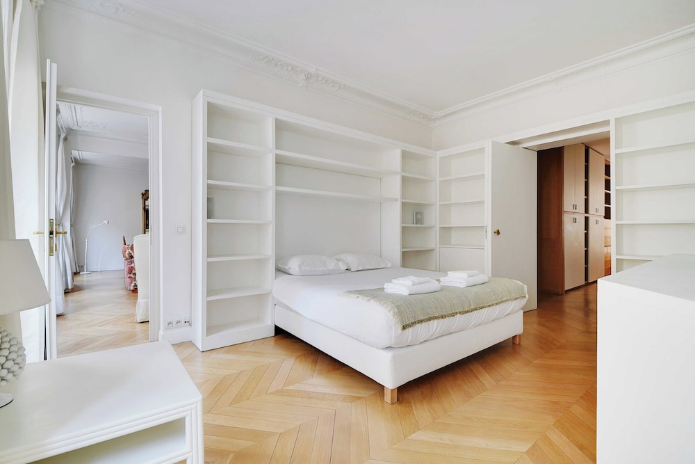 Apartment photo 3