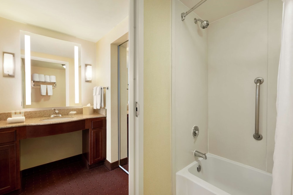 Suite, 2 Queen Beds, Accessible, Bathtub (Mobility) - Photo 6