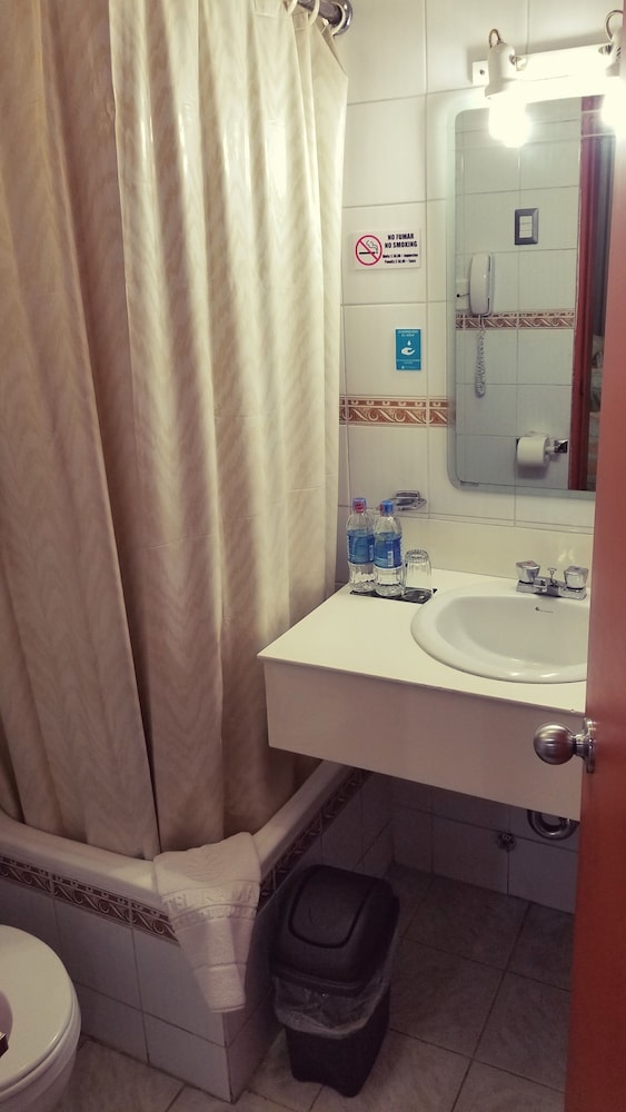 Executive Twin Room - Photo 6
