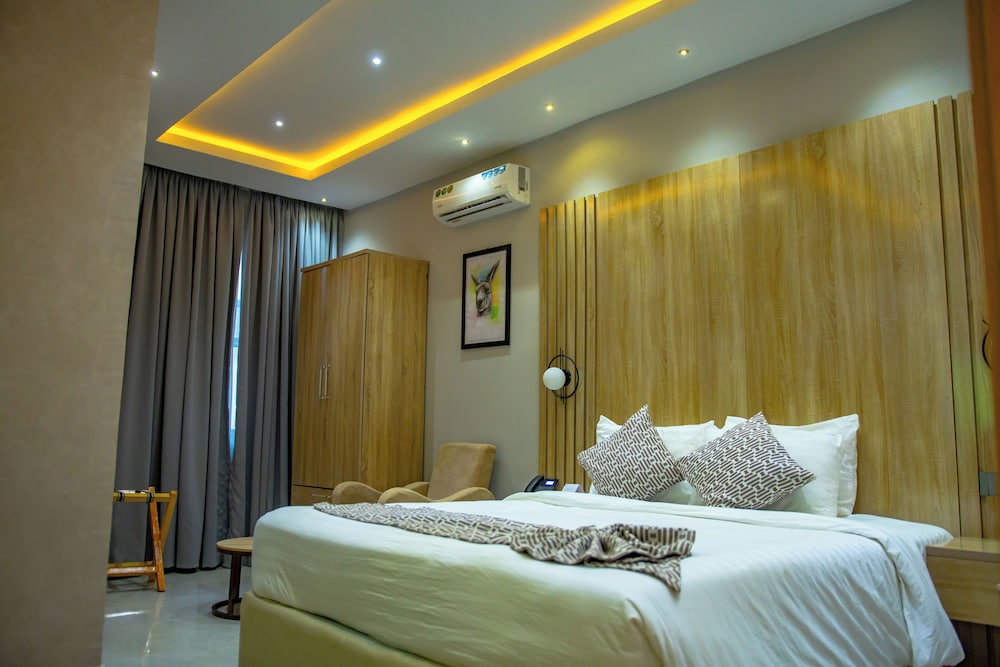 Standard Room, City View
