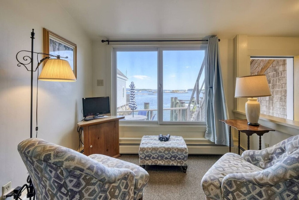 Double Room, Sea View (The Grace Bailey) photo 1