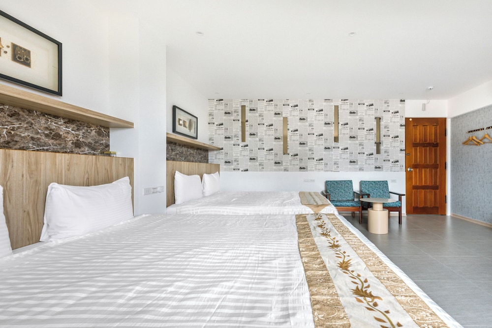 Deluxe Quadruple Room photo 2