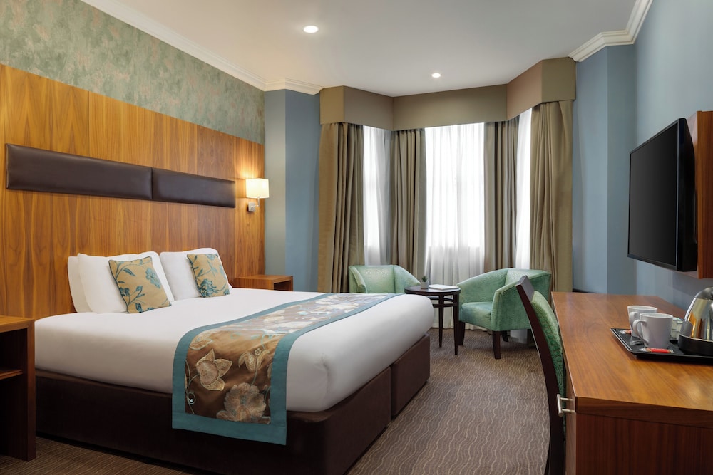 Room, 1 King Bed, Accessible, Non Smoking (Mob,Tub w/Grab Bars) - Photo 3