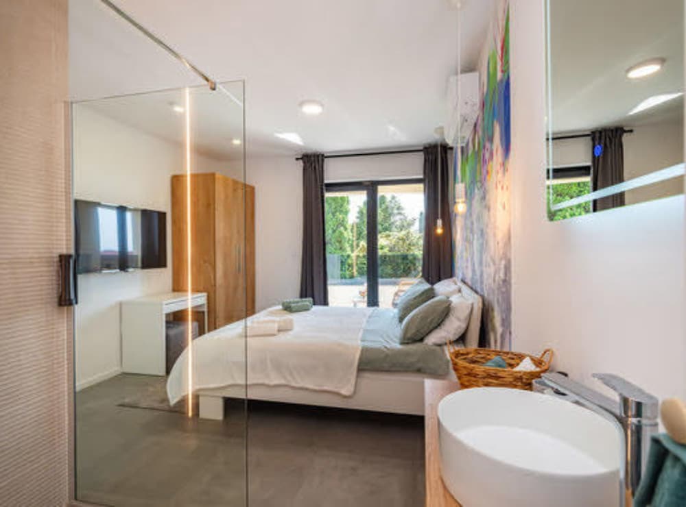Villa (Four Bedroom Villa)