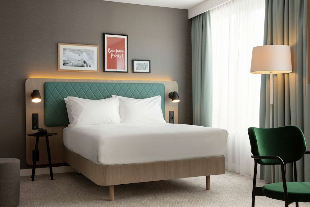 Room, 1 Queen Bed, Accessible - Photo 4