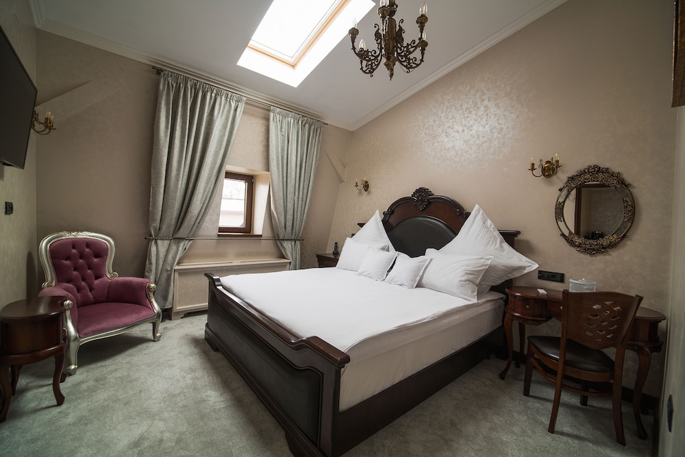 Standard Double Room photo 2