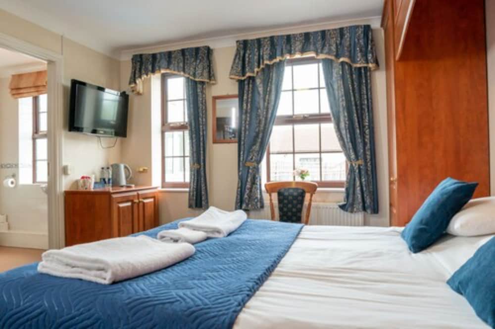 Suite, Ensuite (Honeymoon Suite) photo 2