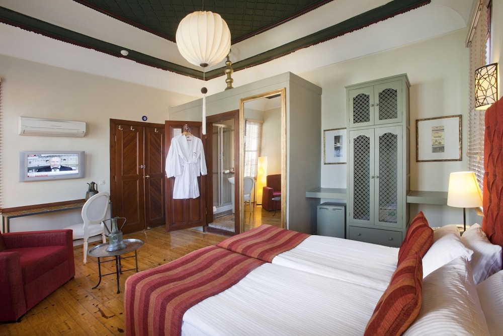 Standard Room photo 2