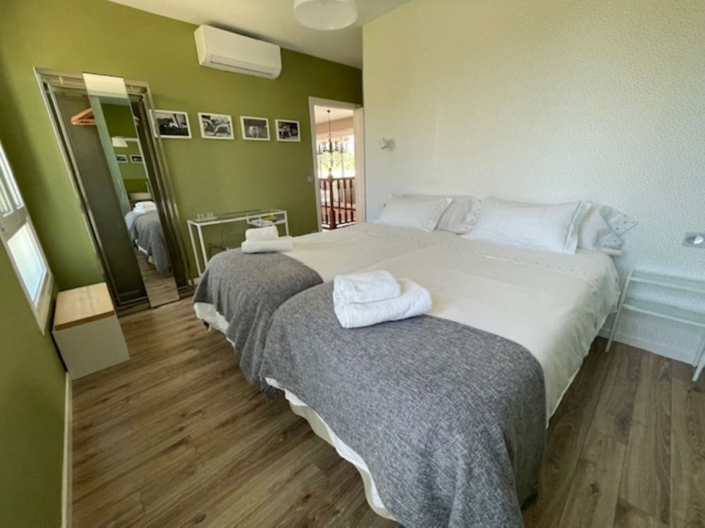 Habitación Cuatro Doble Estándar con Cama Gemela