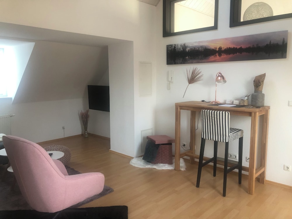 Economy Condo photo 1