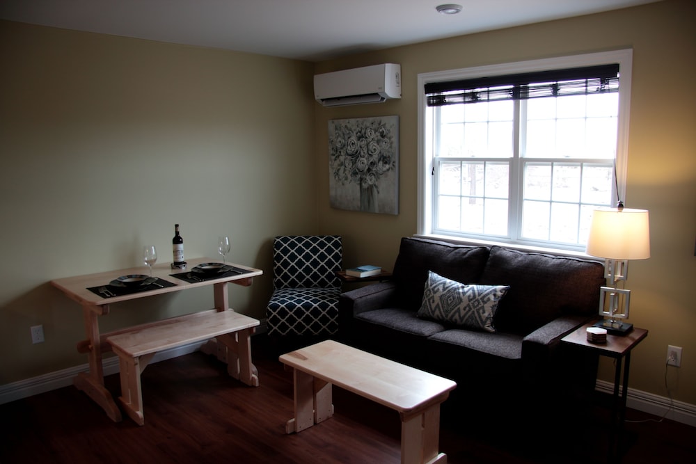 Suite 12