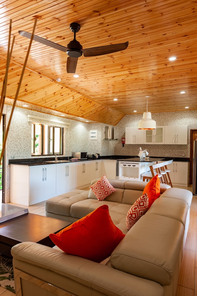 Luxury Penthouse photo 3