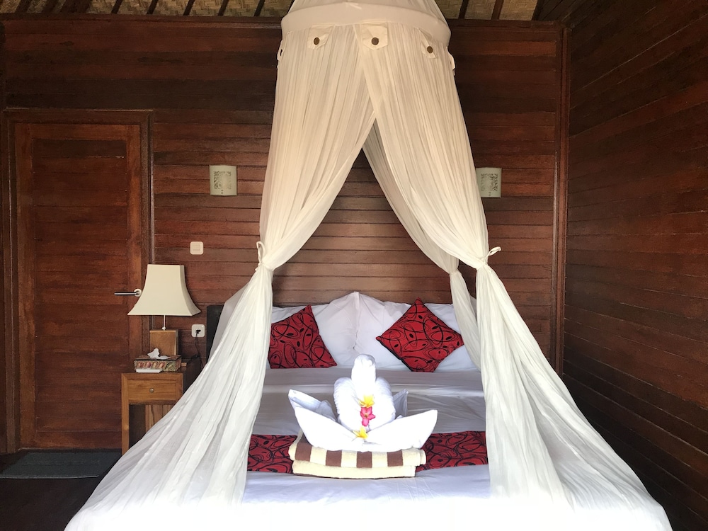 Deluxe Double Room, 1 King Bed, Balcony, Garden View photo 1