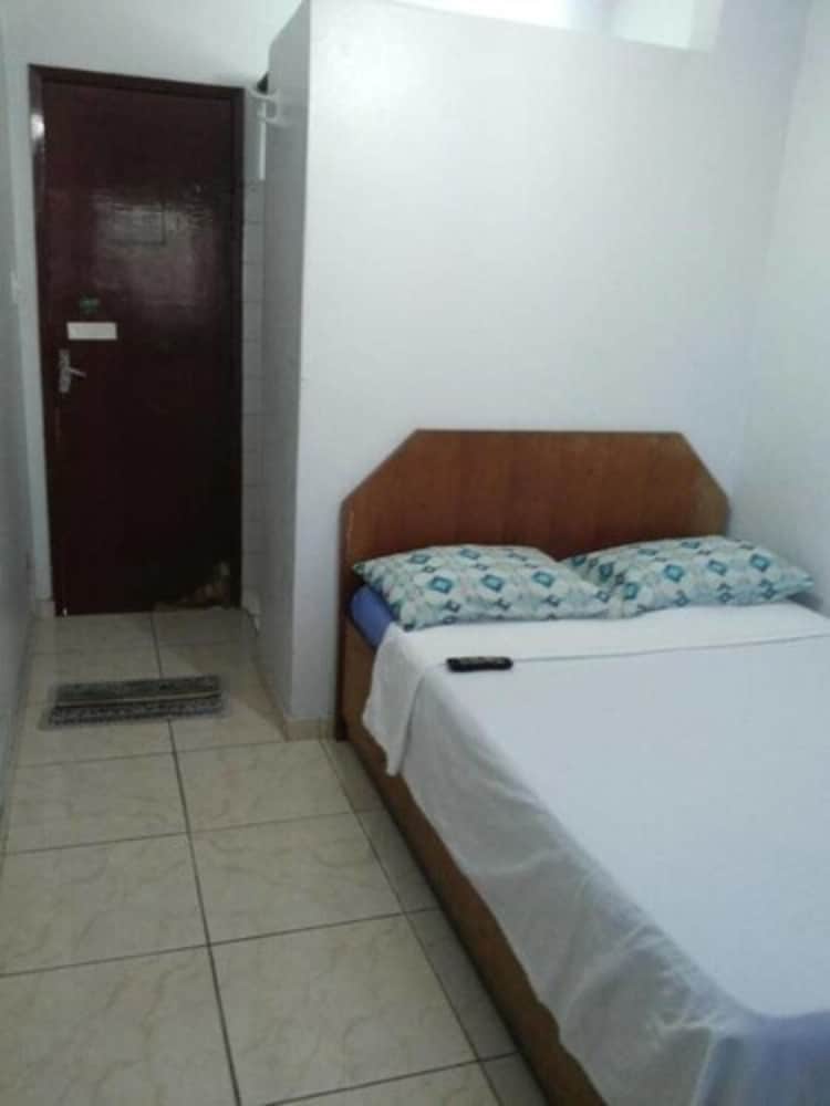 Basic Double Room, 1 Double Bed