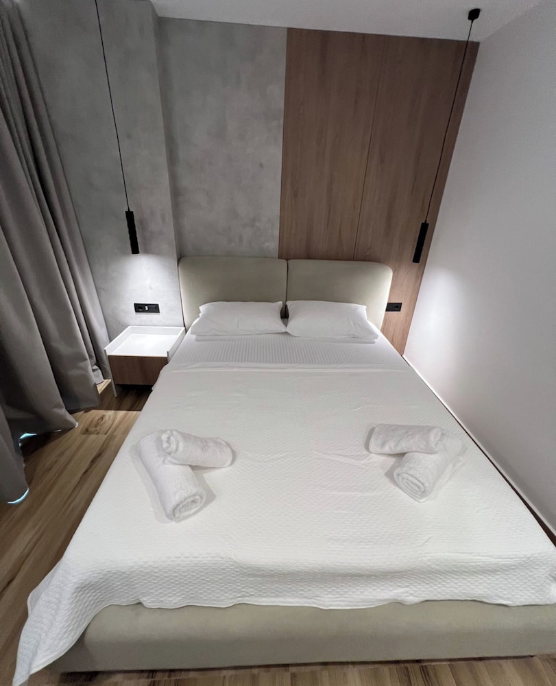 Deluxe Double Room, Balcony, Ground Floor