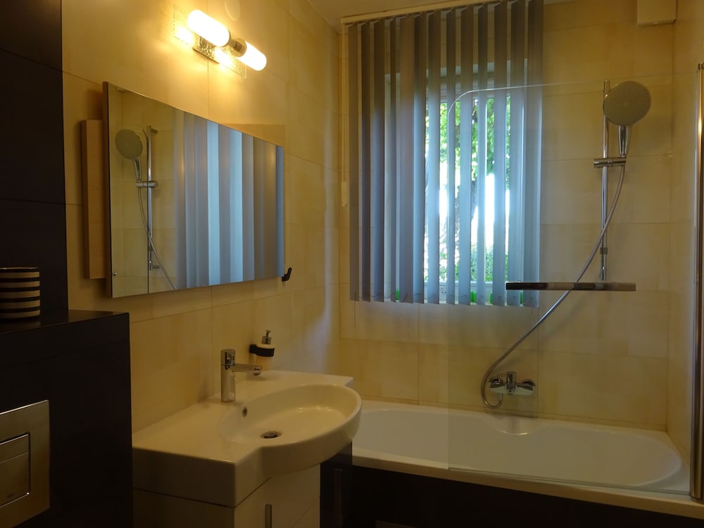 Deluxe Apartment photo 2