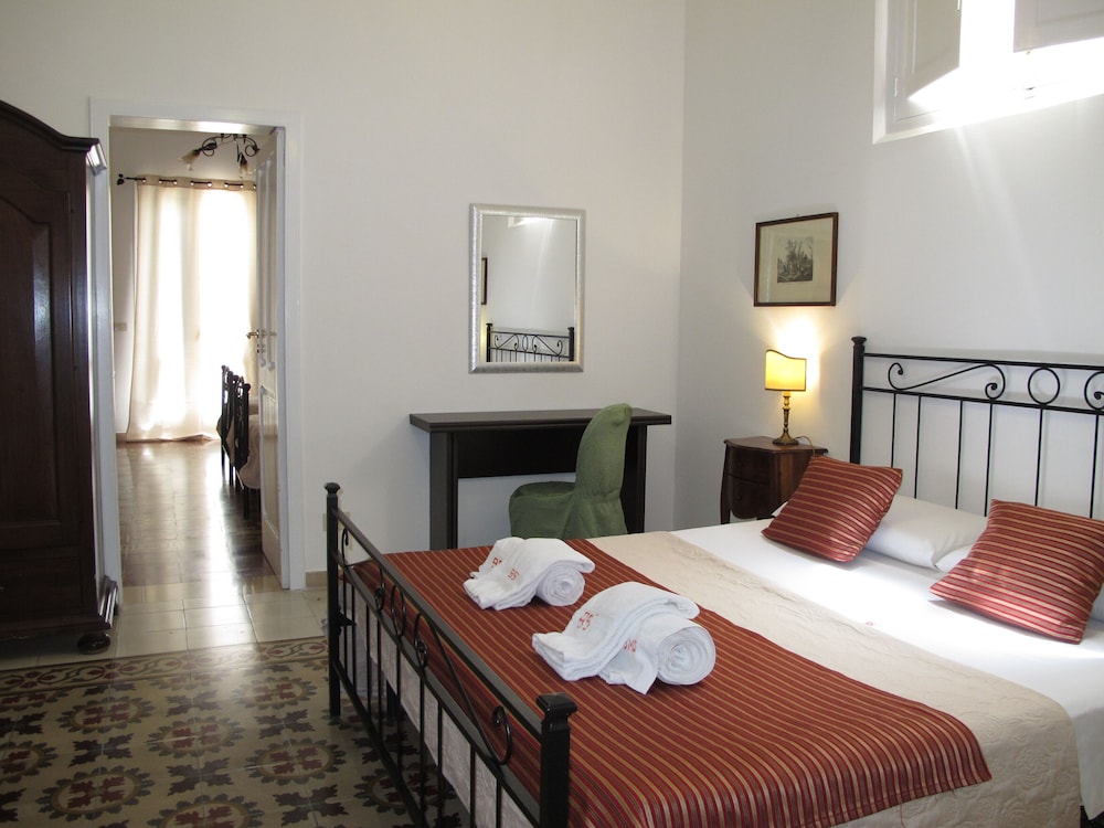 Family Quadruple Room, 2 Bedrooms, Non Smoking, Ensuite