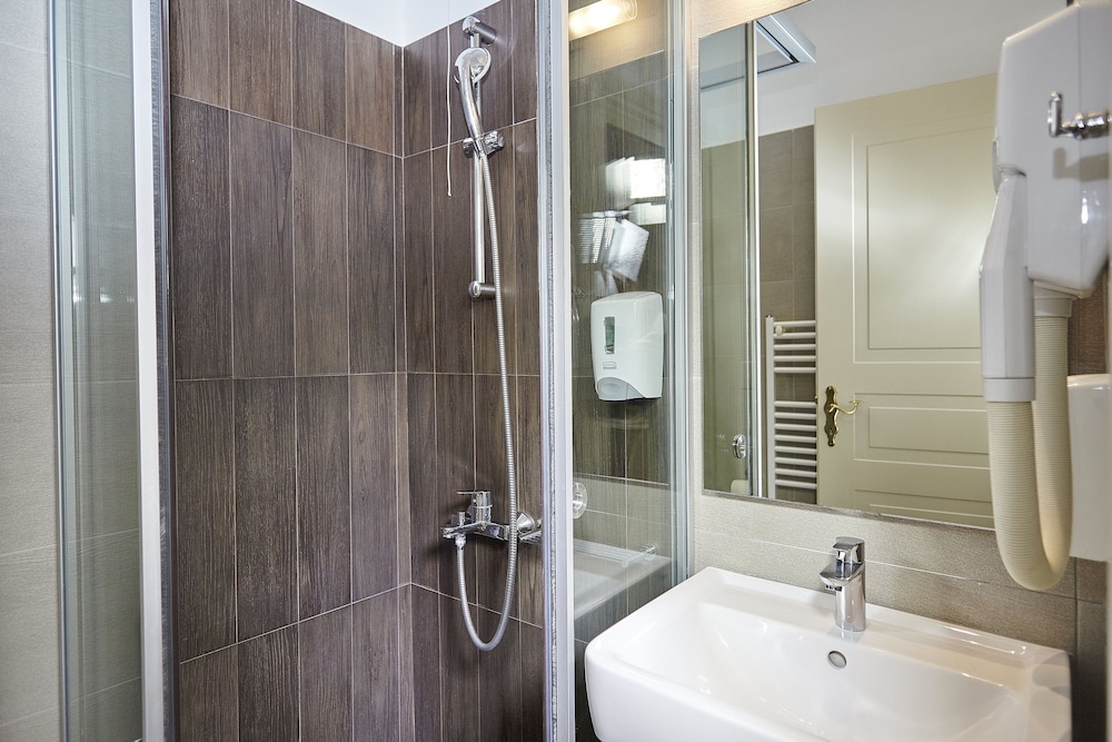 Triple Room (1st Floor) photo 2