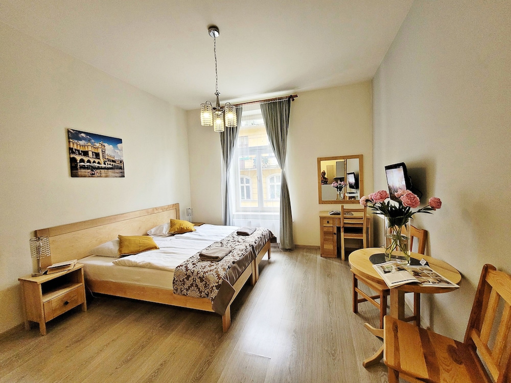 Standard Studio Suite, City View