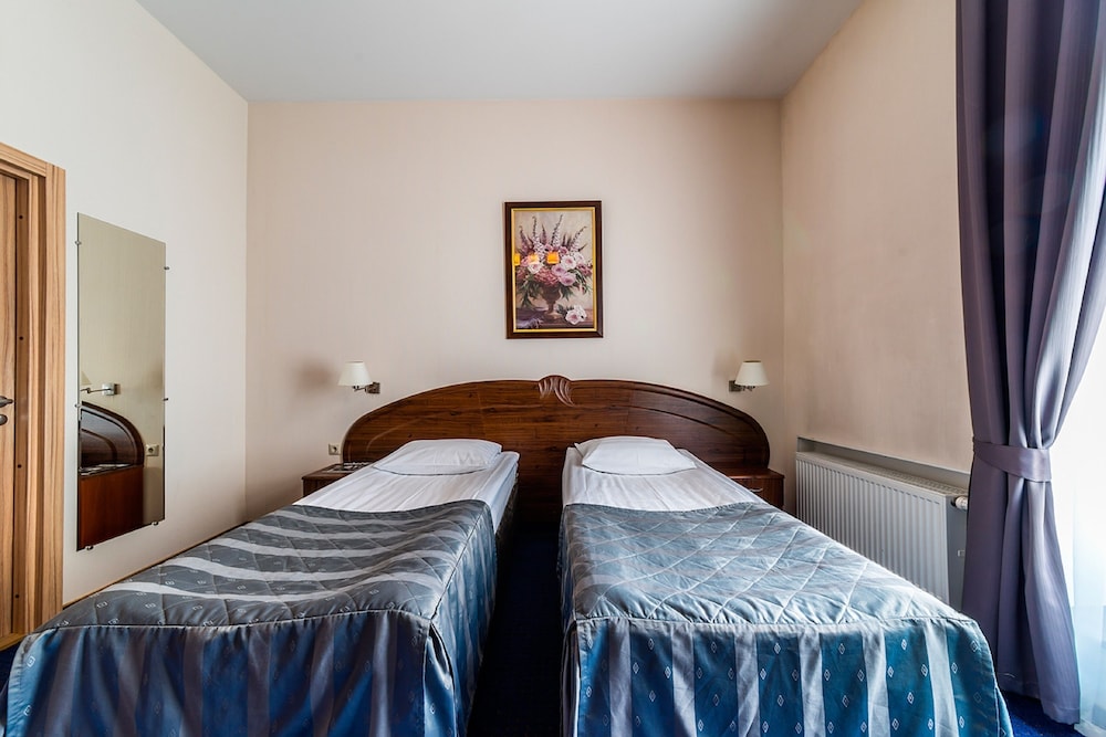 Standard Room photo 2
