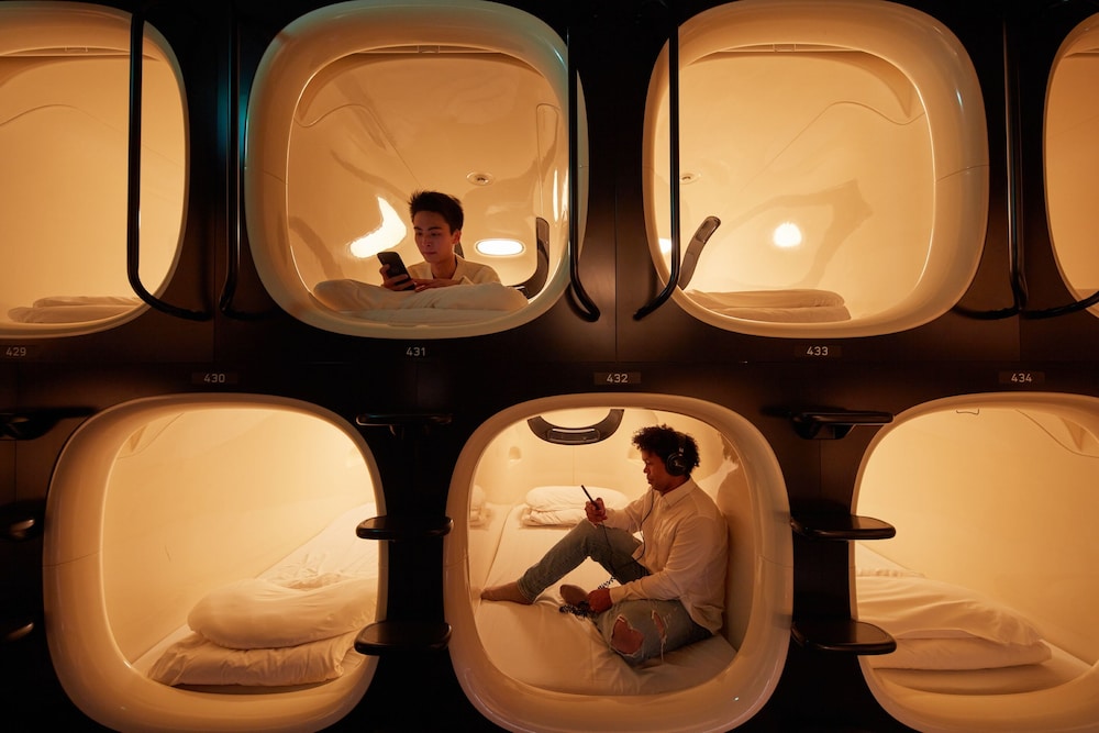 Male Dormitory Room (2 Capsule Rooms) photo 1