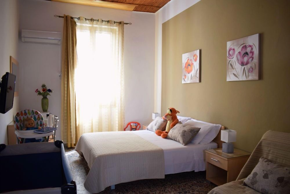 Quadruple Room - Photo 3