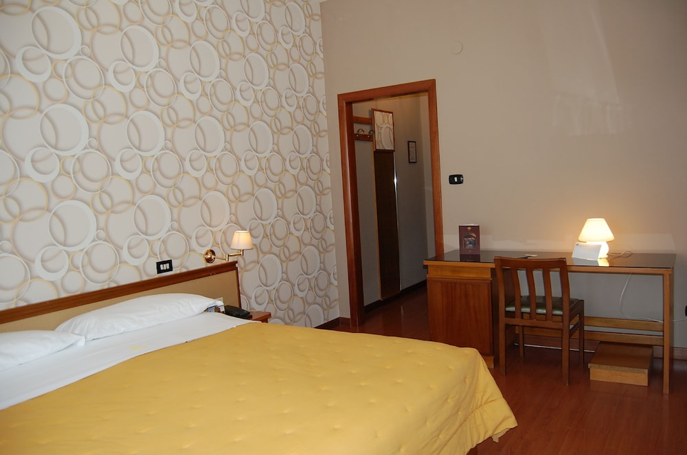 Double Room, Accessible photo 3