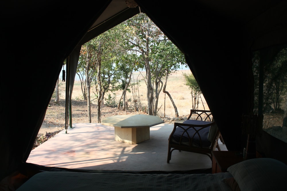 Deluxe Tent, Multiple Beds, Lake View photo 3