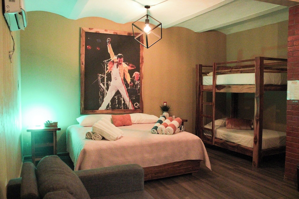 Habitacion Freddy/U2