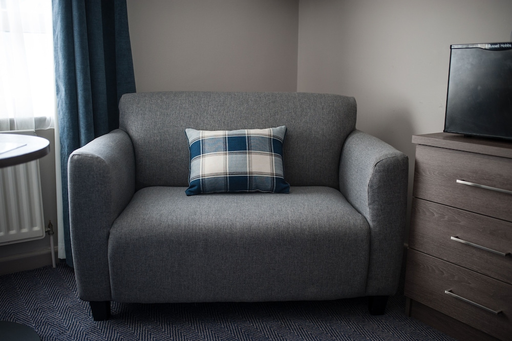 Family Room - Photo 4