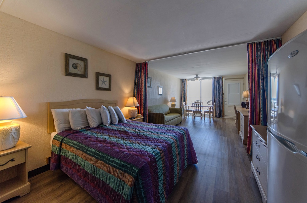 Apartment, 1 Queen Bed with Sofa bed, Kitchenette, Oceanfront photo 1