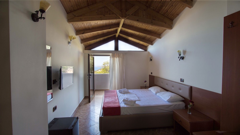 Double Room, Partial Sea View