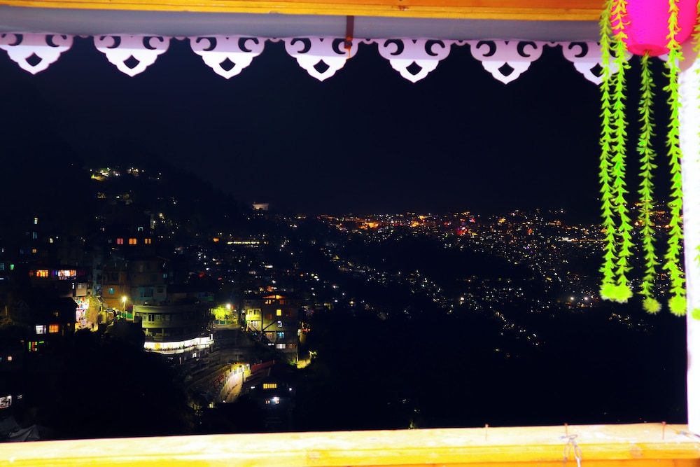 Classic Quadruple Room, Balcony, Valley View