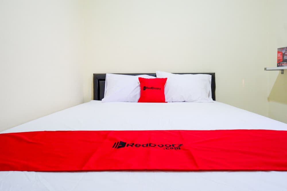 Double Room (RedDoorz) - Photo 2