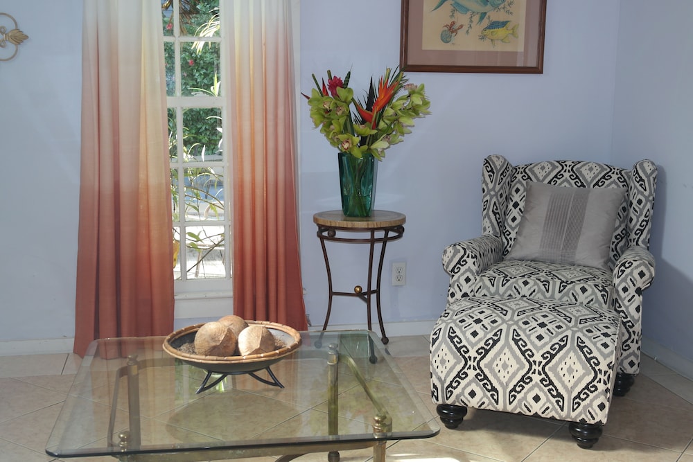Tropical Suite photo 2
