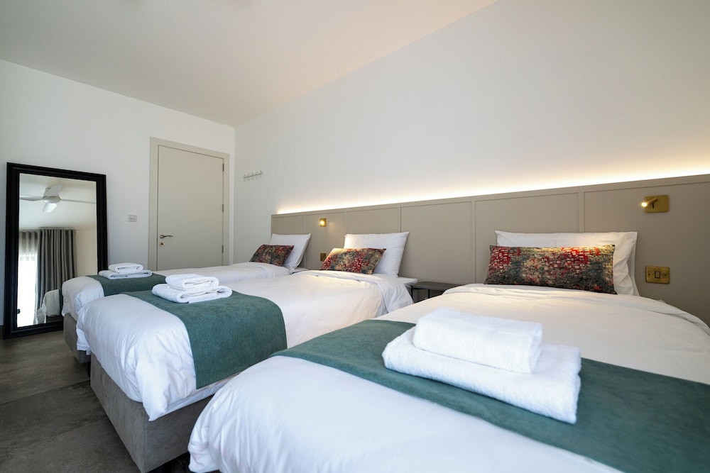 Comfort Apartment, 2 Bedrooms, Balcony, Bay View photo 1