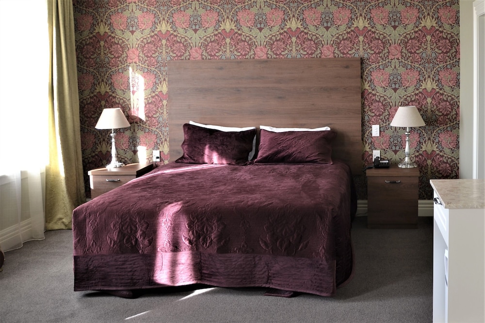 Traditional Double Room, 1 King Bed photo 2