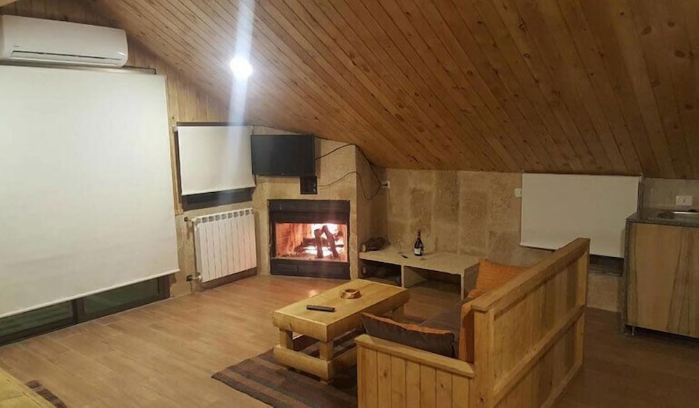 Chalet, 2 Bedrooms, 2 Bathrooms photo 1