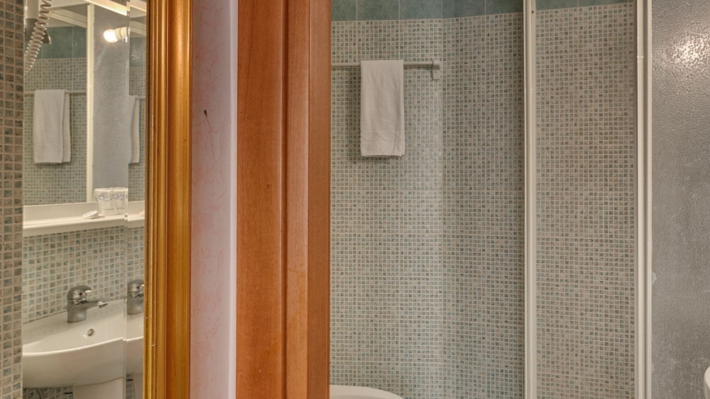 Double Or Twin Room photo 3