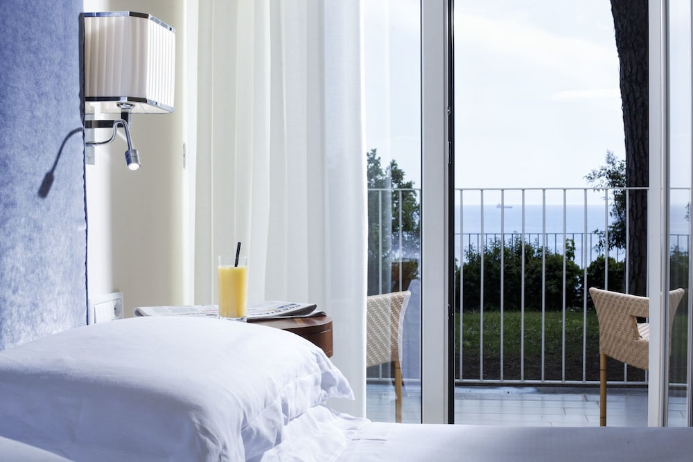 Single Room, Sea View photo 1