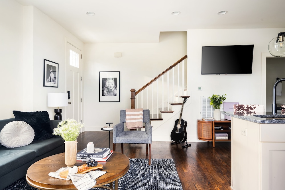 Apartment (3 Bedrooms)