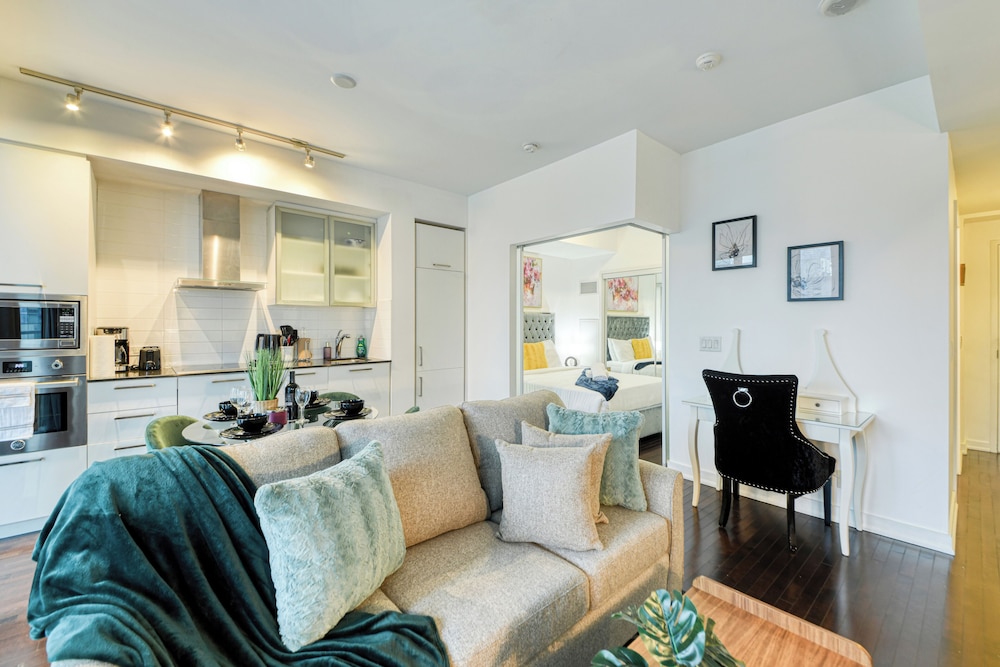 Royal Apartment, 2 Bedrooms thumbnail 5