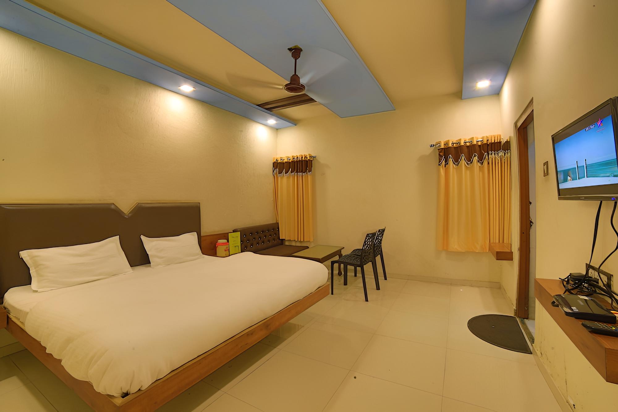 Four Bed Non Ac Room photo 3