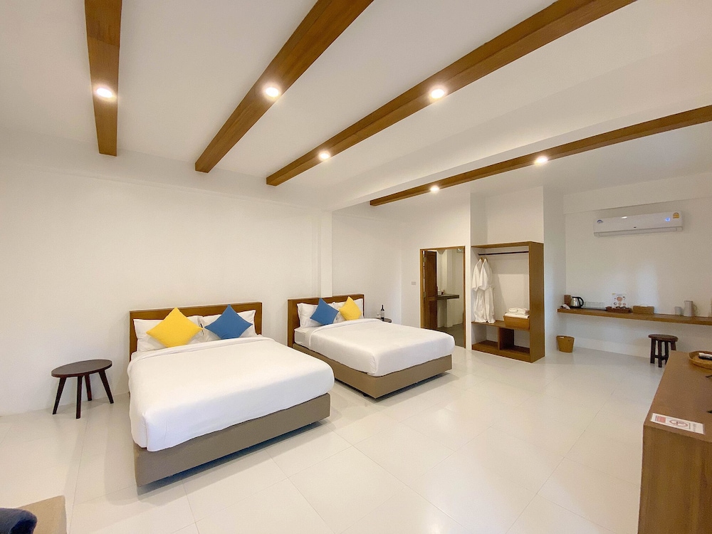 Quadruple Room photo 2