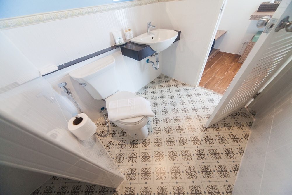 Standard Twin Room photo 2