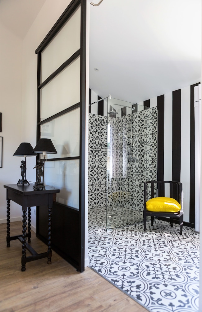 Superior Double Room, Ensuite, Garden View photo 2